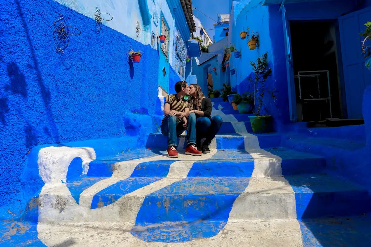 cat stairs in Chefcaouen